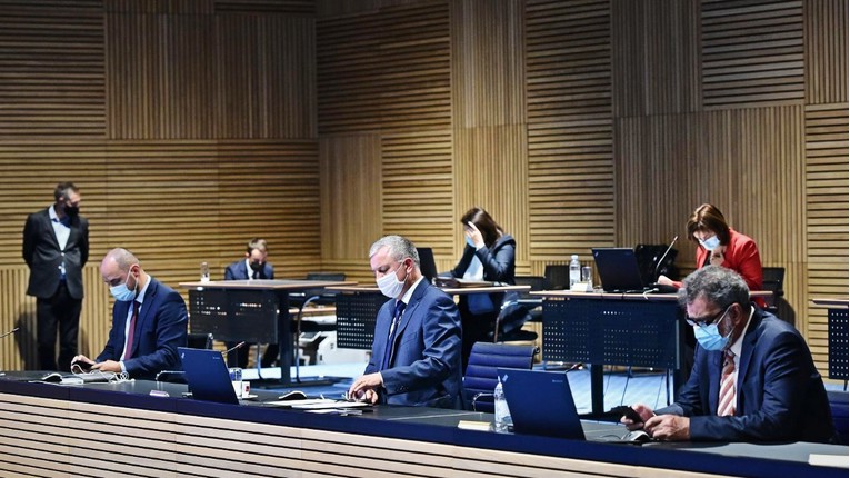 Vlada usvojila novi program mjera za obnovu