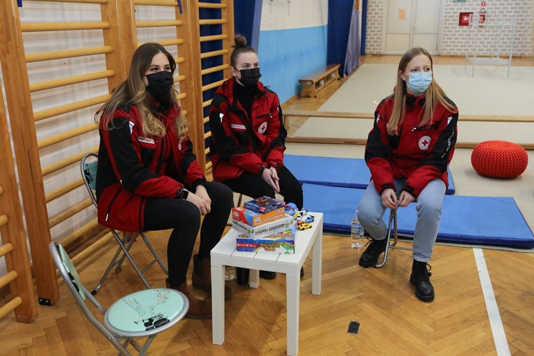 Crveni križ: Za izbjegle iz Ukrajine prikupljeno 1.8 milijuna kn, 3279 ih prima pomoć