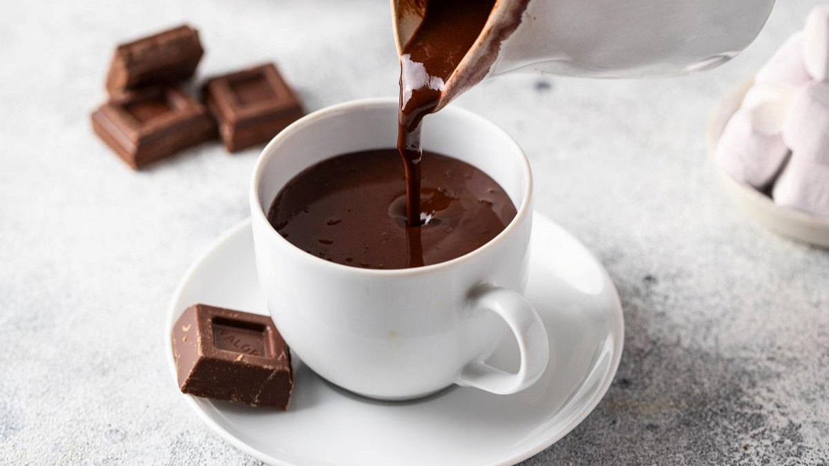 Francuzi ovako rade vruću čokoladu - gotova je za čas i osvojit će svakoga