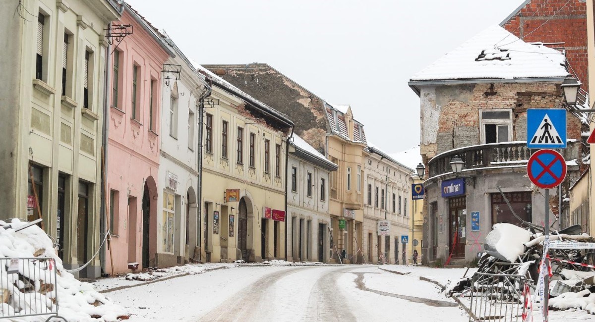 Gavrilović donirao zgradu i zemljište za izgradnju nove srednje škole u Petrinji