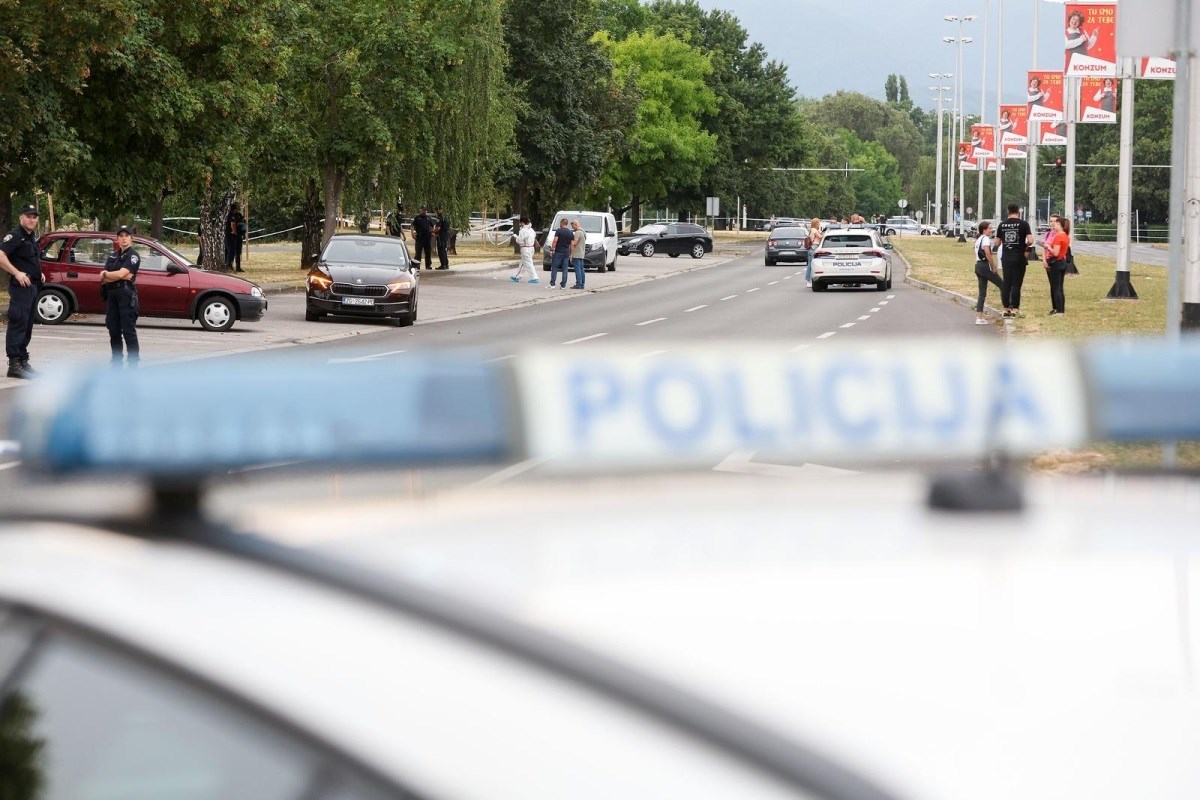 Traje potraga za ubojicom iz Dubrave, poznat je u krim-miljeu. Poznat i mogući motiv