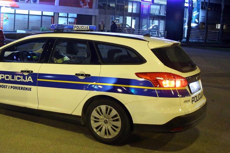 Prijetio Filipinki u trgovini pa napao i policajca u Zagrebu 