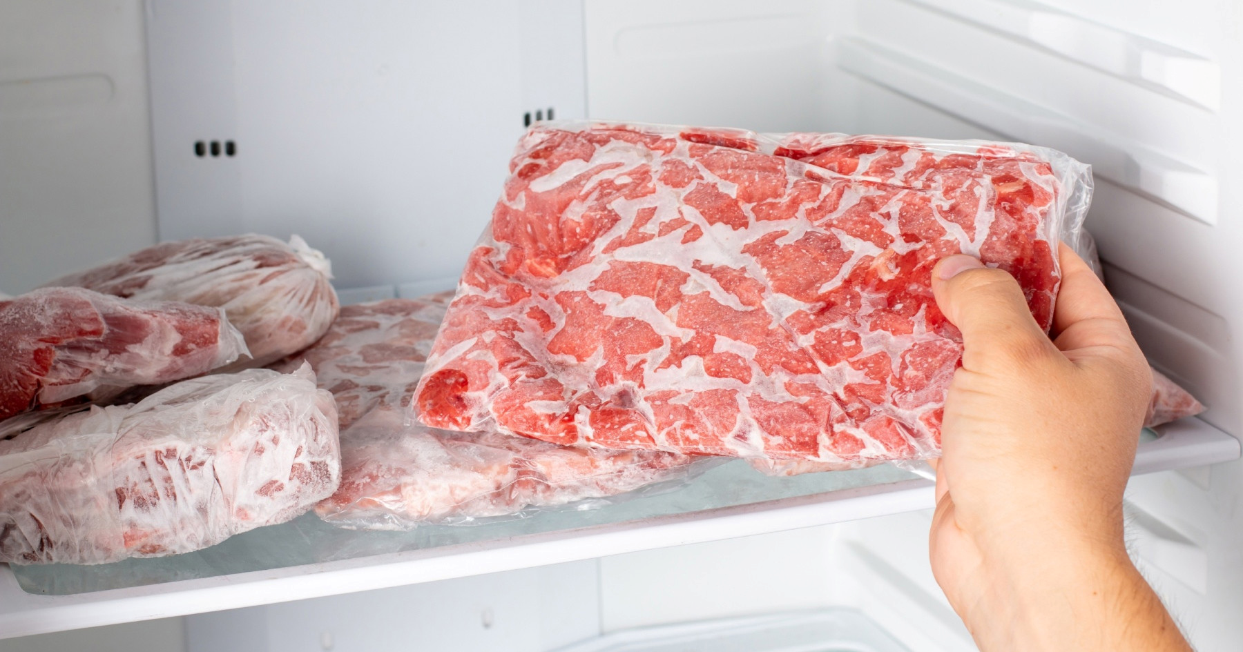 Imate staro meso u zamrzivaču? Nemojte ga bacati, iskoristite ga na hrpu načina