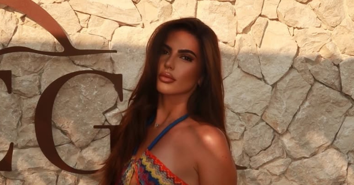 Jolina kći nosi savršenu ljetnu haljinu. Rasprodana je, ali našli smo slične