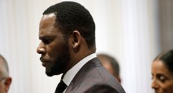 R. Kelly uhićen zbog optužbi da je maloljetnicama plaćao za spolne odnose