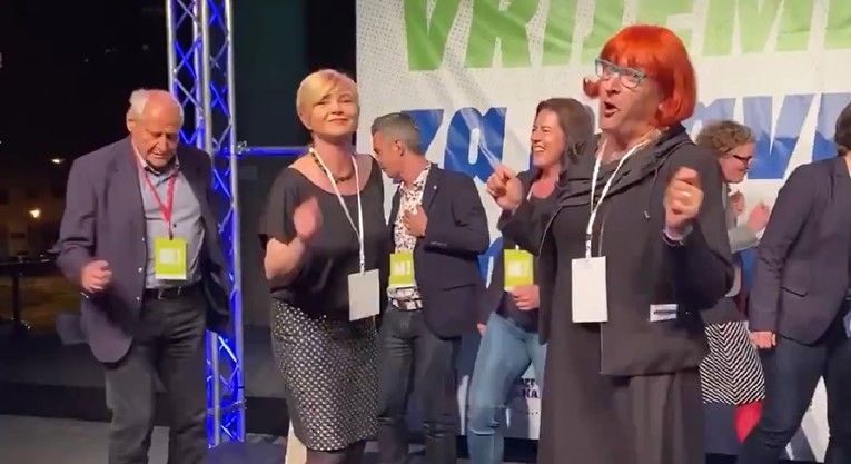 VIDEO Trebate vidjeti kako 78-godišnji član Možemo pleše na hit Gunsa