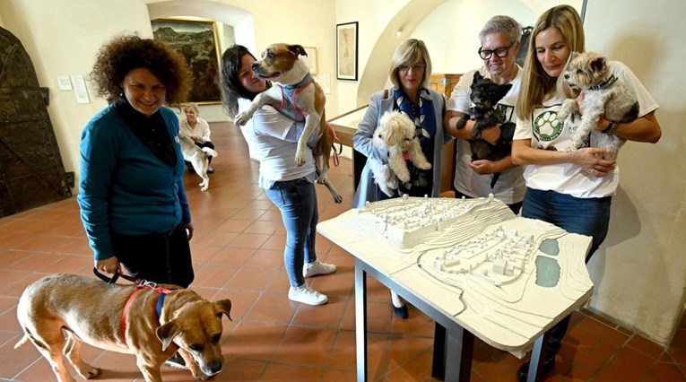 Ovako danas izgleda Muzej grada Zagreba nakon što je otvorio vrata psima