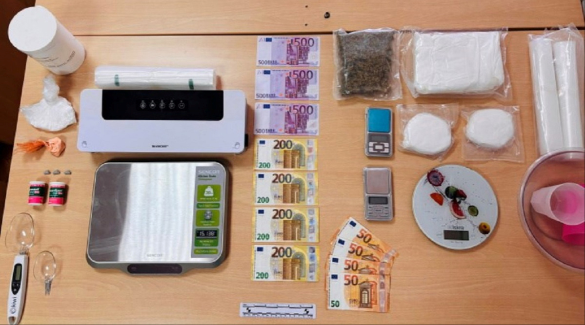 FOTO Policija u Sisku zaplijenila više od 1.5 kilograma speeda