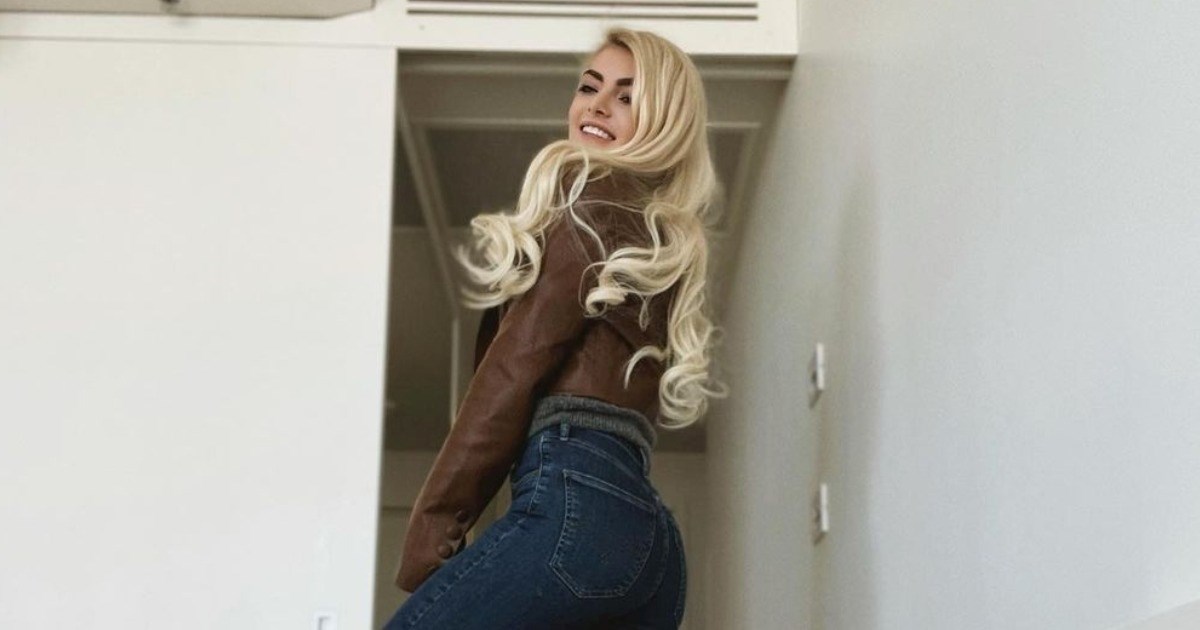 Ella se i na proslavi pridržavala dijete, pokazala je što je jela