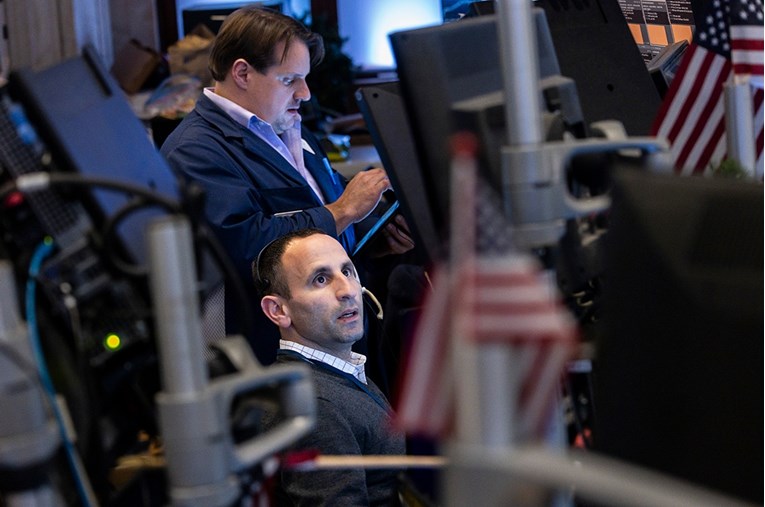 Oprez na Wall Streetu, S&P 500 blago pao