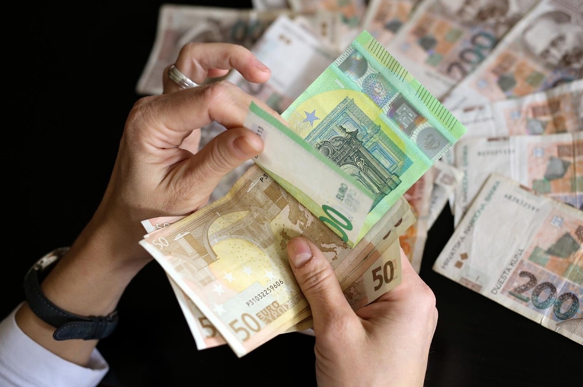 Uhićeni zbog prevare od 1.3 milijuna kuna, varali na preprodaji stanova