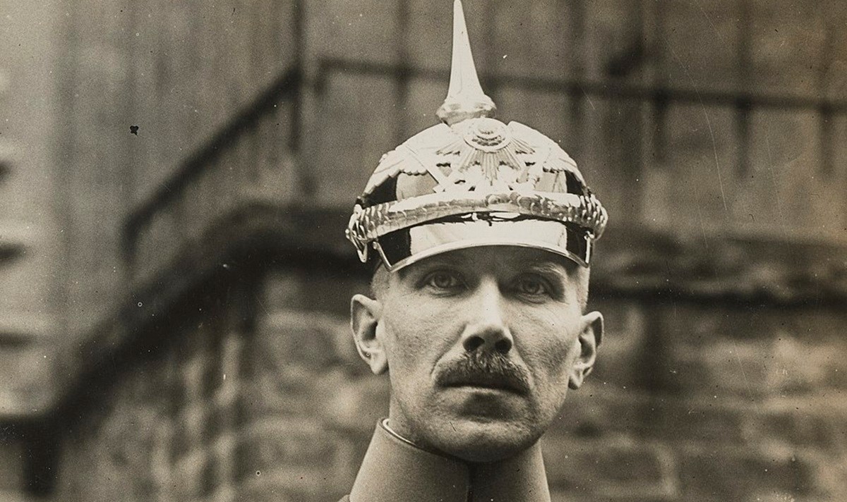 Ovaj političar imao je očajnu procjenu, tako je stvorio Hitlera i doveo ga na vlast