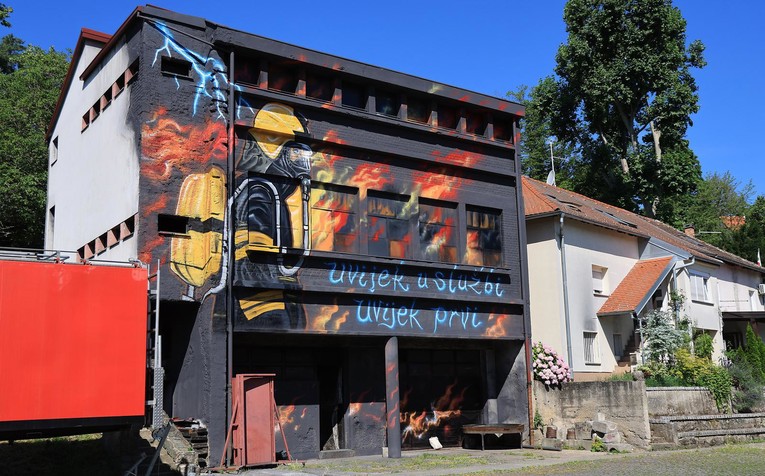 Mural posvećen vatrogascima: "Uvijek u službi, uvijek prvi"