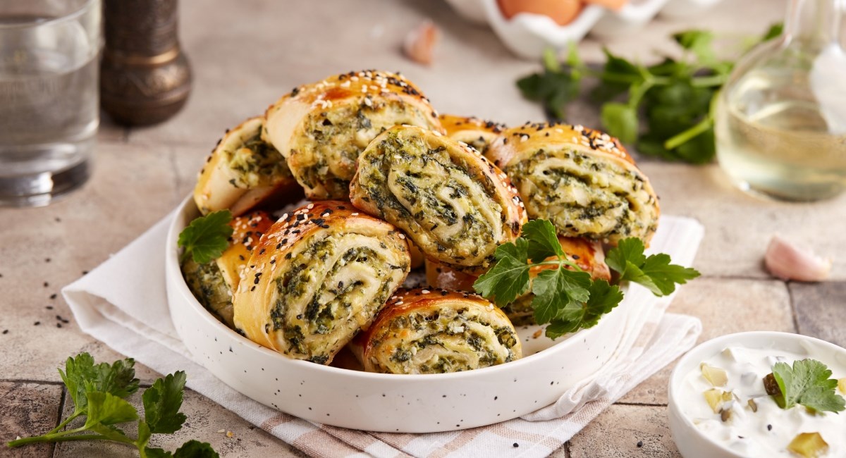 Pet ideja za slane zalogaje s lisnatim tijestom, brzo su gotovi i preukusni