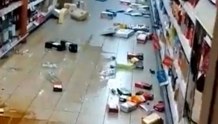 VIDEO Stižu prve snimke jakog potresa u Italiji, pogledajte
