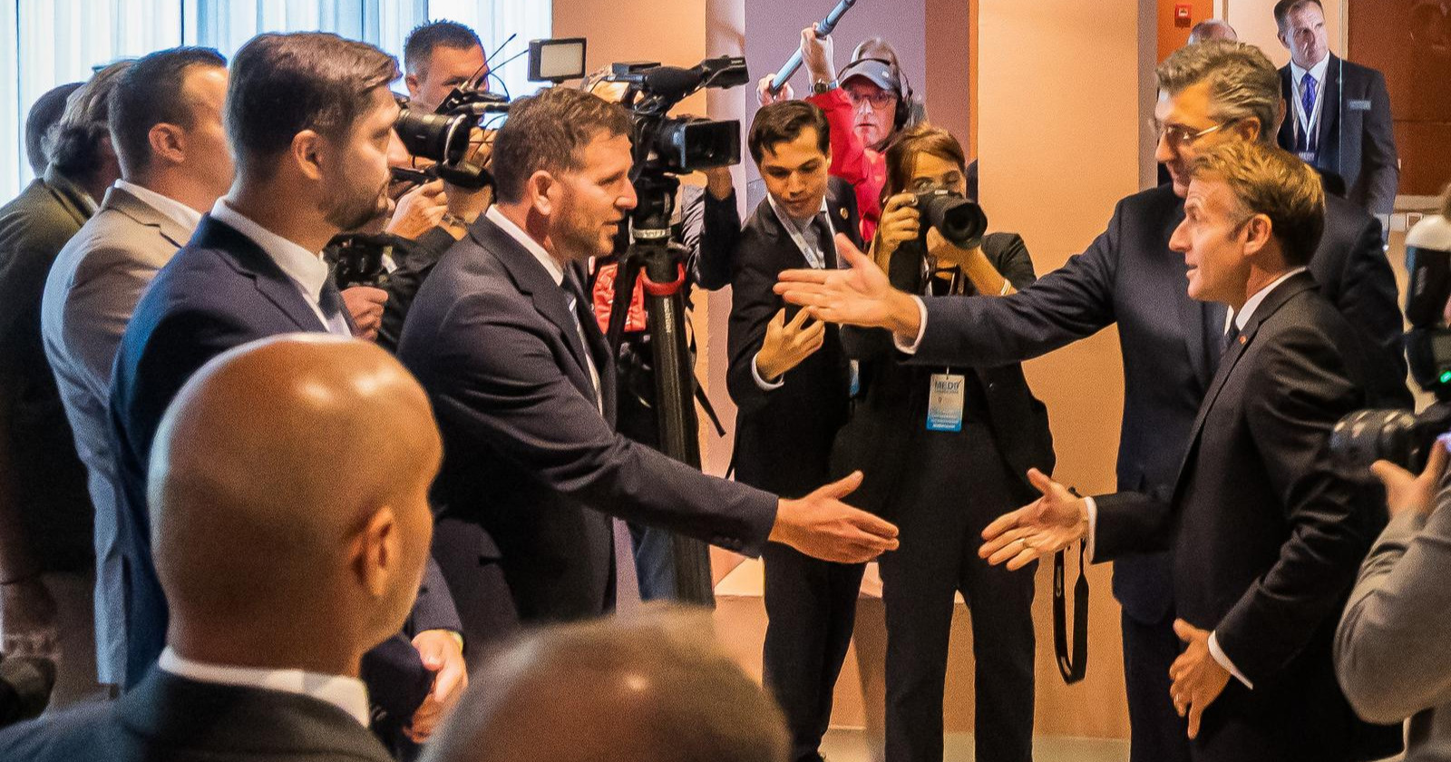 VIDEO Macron stigao u Split. Pogledajte kako ga je dočekao Plenković