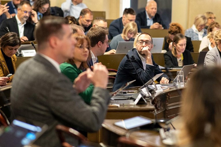 Tomašević: Nitko iz Možemo nije ušao na izložbu jer su malo ranije saznali o čemu je