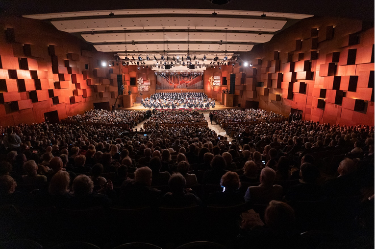 U Lisinskom će se održati koncert partizanskih pjesama (neki kažu da će voditi cure)