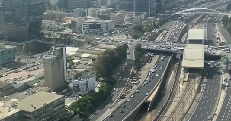 VIDEO U Izraelu se oglasile sirene za žrtve Holokausta, auti se zaustavili na cesti