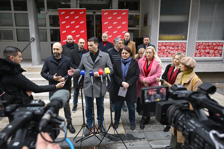 SDP-ovac: HDZ je našao neke svoje pijune koji trebaju vikati da je zakon super