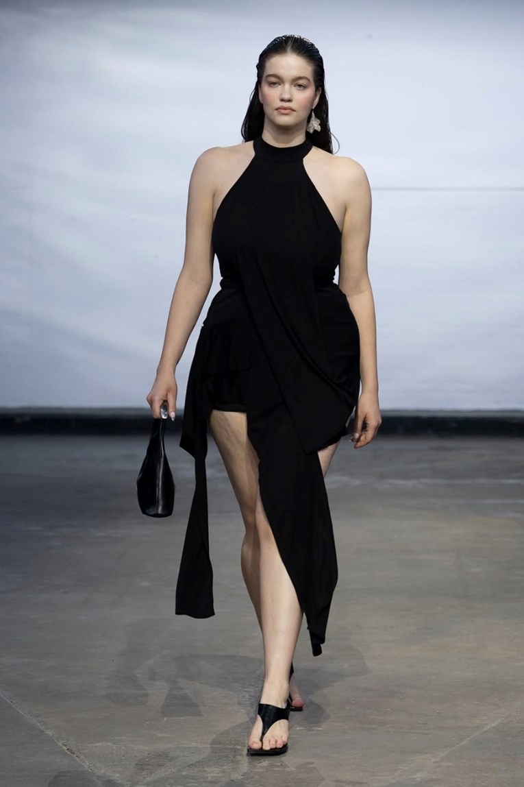 Nestaju li plus-size modeli s pista?