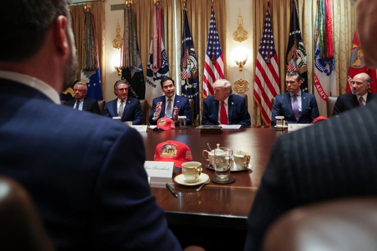 Trump želi ubrzati oduzimanje državljanstva osobama optuženima za prijevare