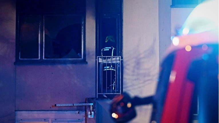 FOTO Požar u stanu u Zagrebu. Spašeno dvoje djece i još petero ljudi