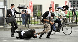 Policija priznaje sigurnosne propuste u Nari dok se Abeovo tijelo vraća kući u Tokio