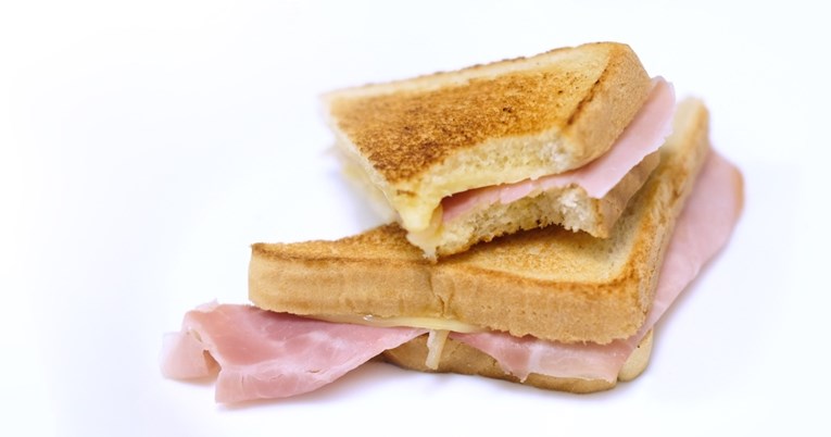 Tamna strana sendviča: Jedemo ga često, a ugrožava nam zdravlje da toga nismo svjesni