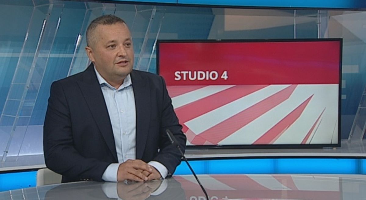 Kolarić: Treba zabraniti zabavu u noćnim klubovima
