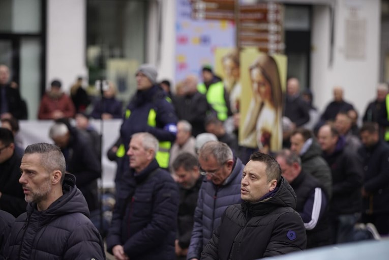 Klečavci opet kleče u Zagrebu