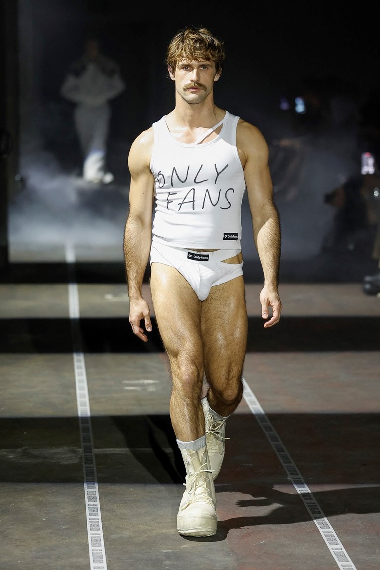 Moda traži spas, a nalazi ga ondje gdje se 18+ sadržaj najbolje prodaje