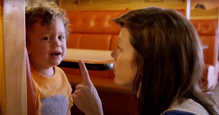 Žena tražila mamu da izvede vrišteće dijete iz restorana kako bi gosti mogli jesti