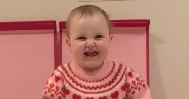 3.6 mil. pregleda: 15-mjesečna djevojčica zadivila ljude odgovorima na mamina pitanja