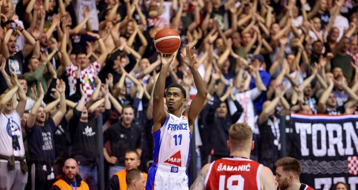 L'Equipe: Hrvatski idioti u Zadru majmunskim glasanjem vrijeđali francuske košarkaše