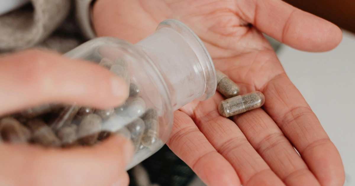 Nutricionisti: Četiri kombinacije suplemenata nikada ne smijete uzimati zajedno