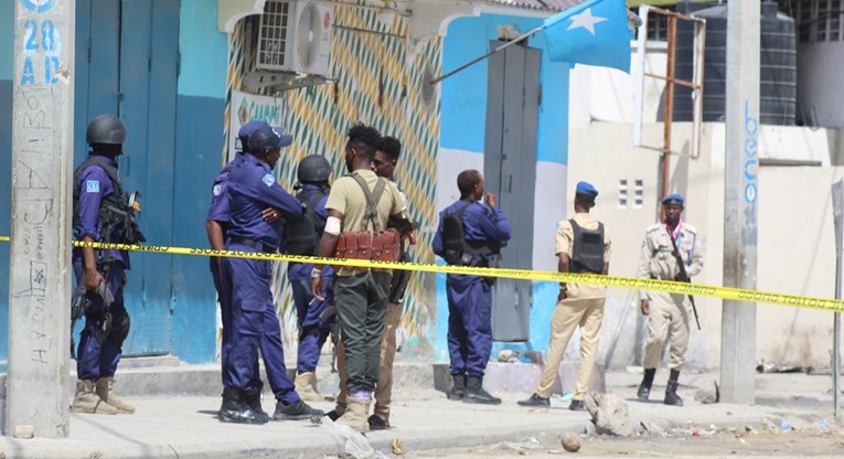 Somalska vojska preuzela kontrolu nad hotelom nakon 20 sati, ubijeno 14 ljudi