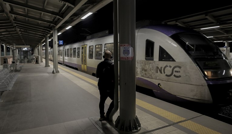 Vlakovi u Grčkoj opet voze, ali sporije jer kontrolni i sigurnosni sustavi jedva rade