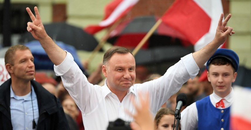 Gotovi izbori u Poljskoj, Duda prema anketama ima malu prednost