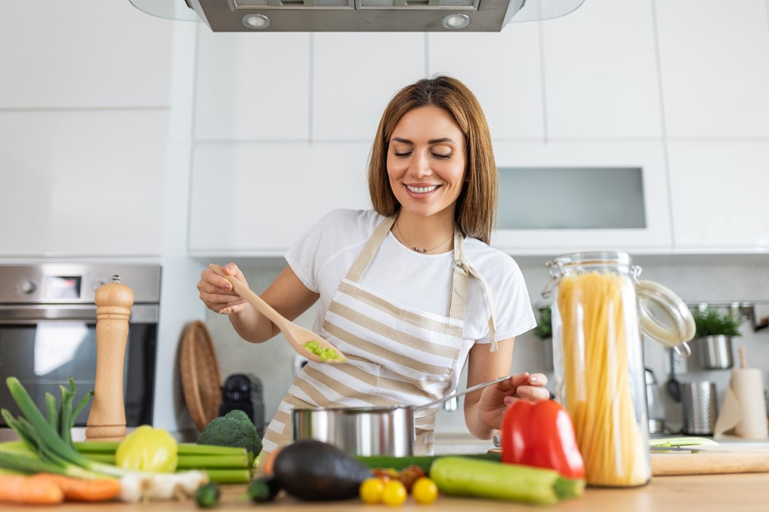 5 TikTok kuhinjskih trikova koji će vam stvarno uštedjeti vrijeme i trud