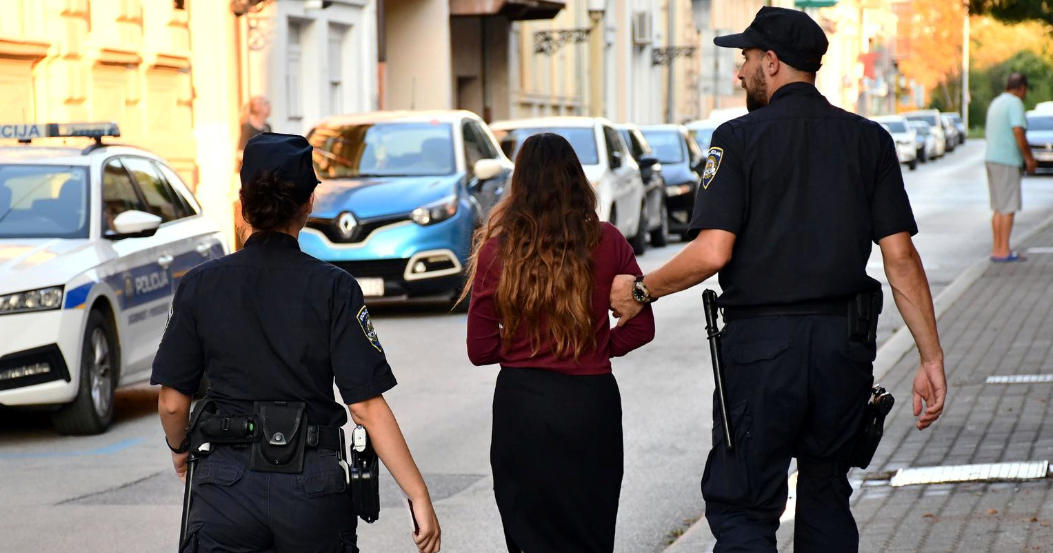 Beba umrla u Slavoniji. Roditelji sami pokušali zaliječiti veliku opeklinu na leđima