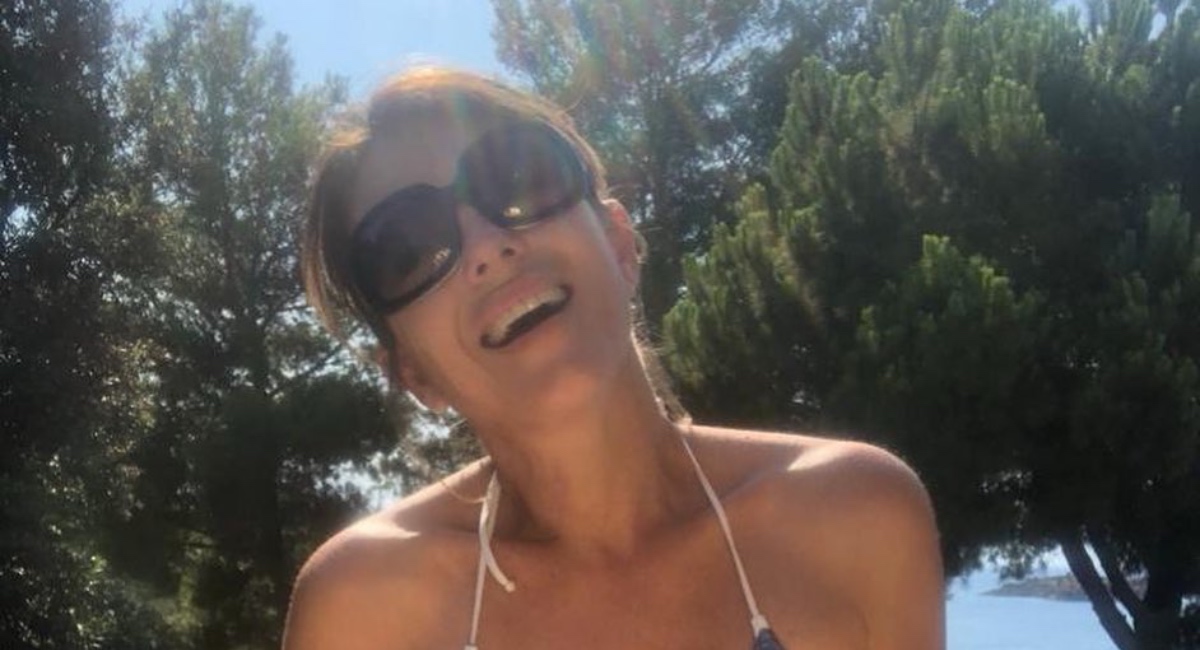 Nasmijana Elizabeth Hurley srušila je Instagram utegnutim tijelom