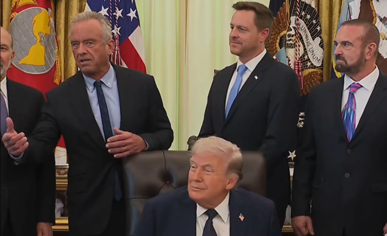 VIDEO Pogledajte kako se RFK Jr. i Donald Trump bore s osnovnoškolskom matematikom