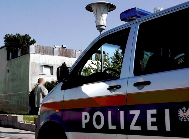 Tijela Sirijke i njene kćeri nađena u dva zamrzivača u Austriji. Uhićena braća