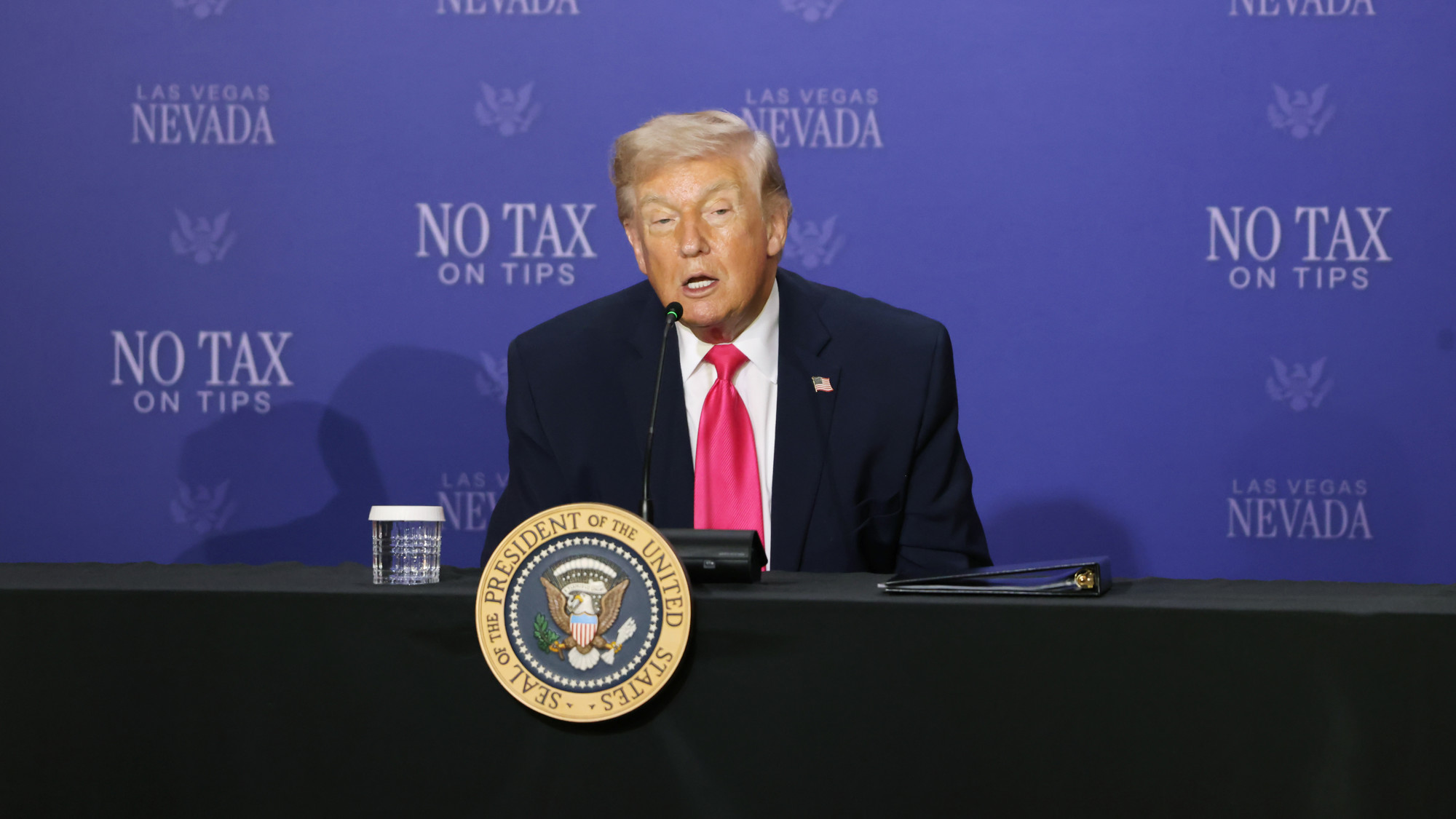 Trump rekao da je iranska vlast podijeljena na dvije grupe. Stigao odgovor