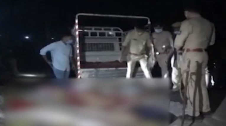 Kamion u Indiji pregazio 16 migranata koji su spavali pored ceste, 13 ih je umrlo