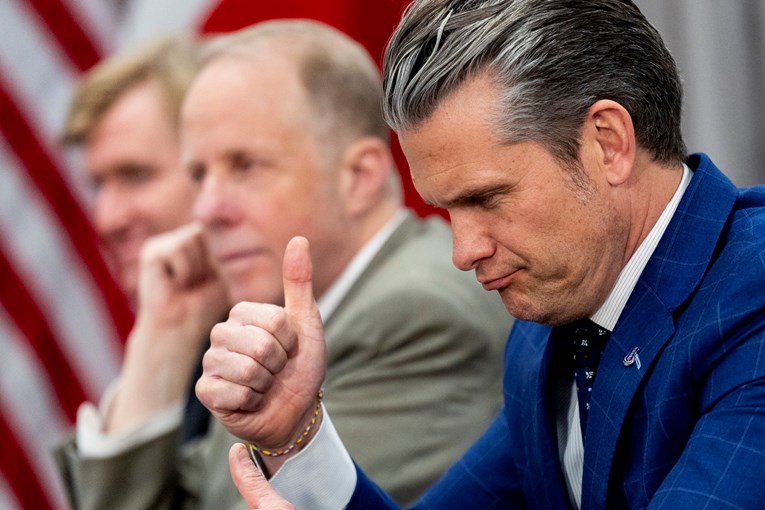 Ministar obrane Trumpu: Spremni smo za Iran