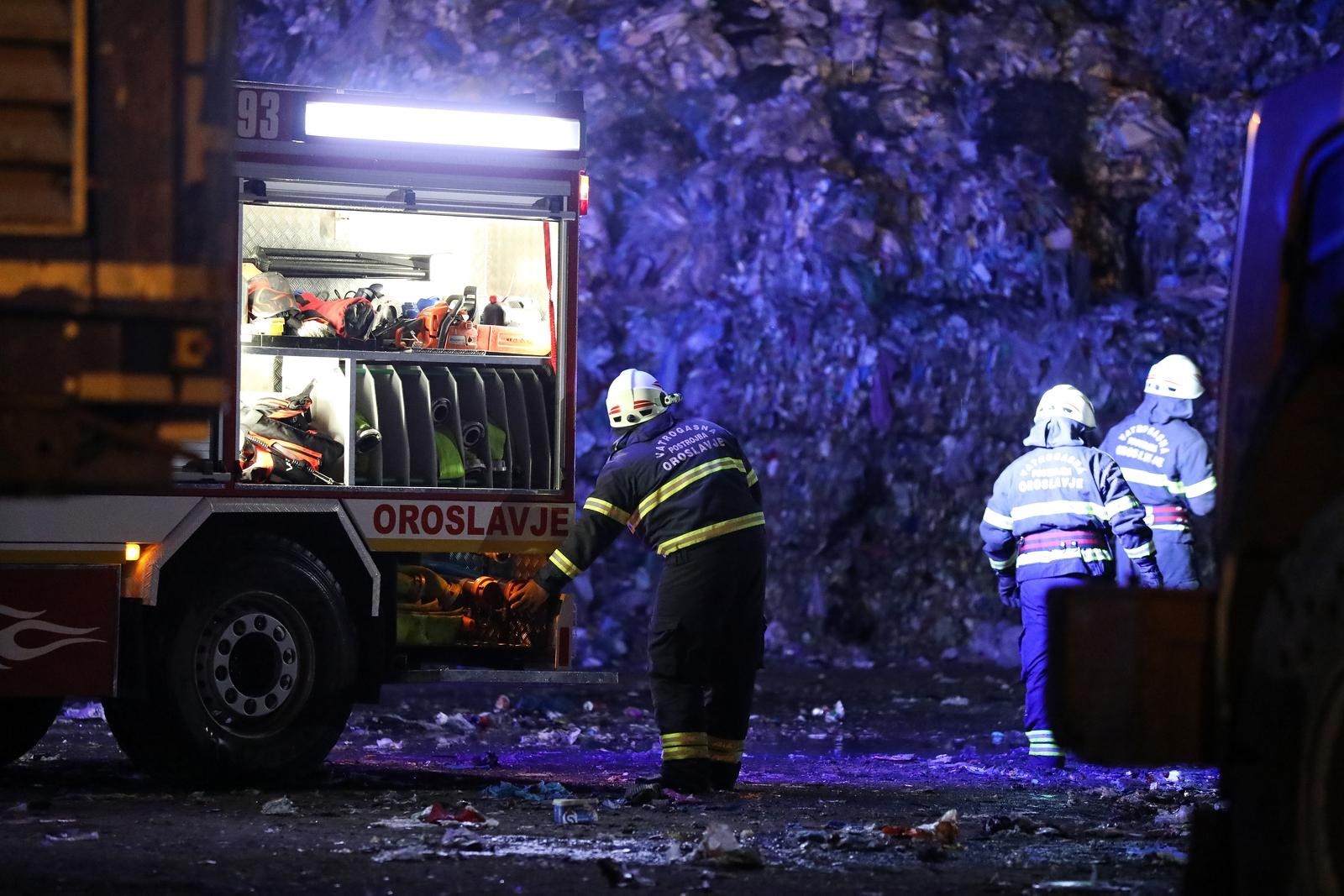 Firma koja je noćas gorjela je dio Pripuzovog CIOS-a. Vatrogasci opet odjurili tamo