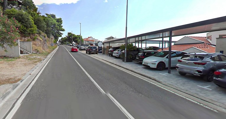 Prometna nesreća u Dalmaciji, pješak prevezen u bolnicu. Preminuo je