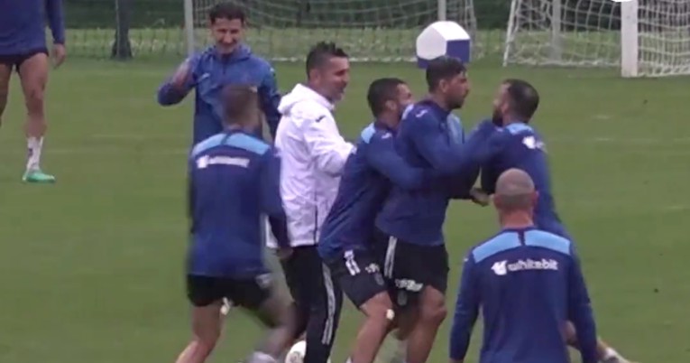 VIDEO Na treningu Nenada Bjelice izbila tučnjava. Evo o čemu se zapravo radi